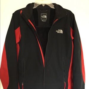 Water and wind proof insulated north face